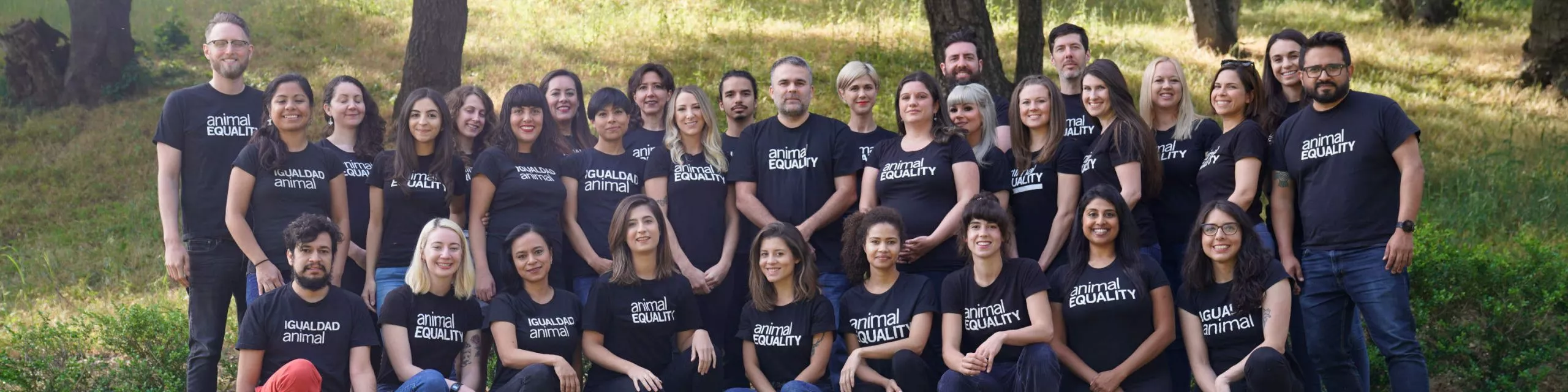 Colaboradores da organização em encontro de equipe