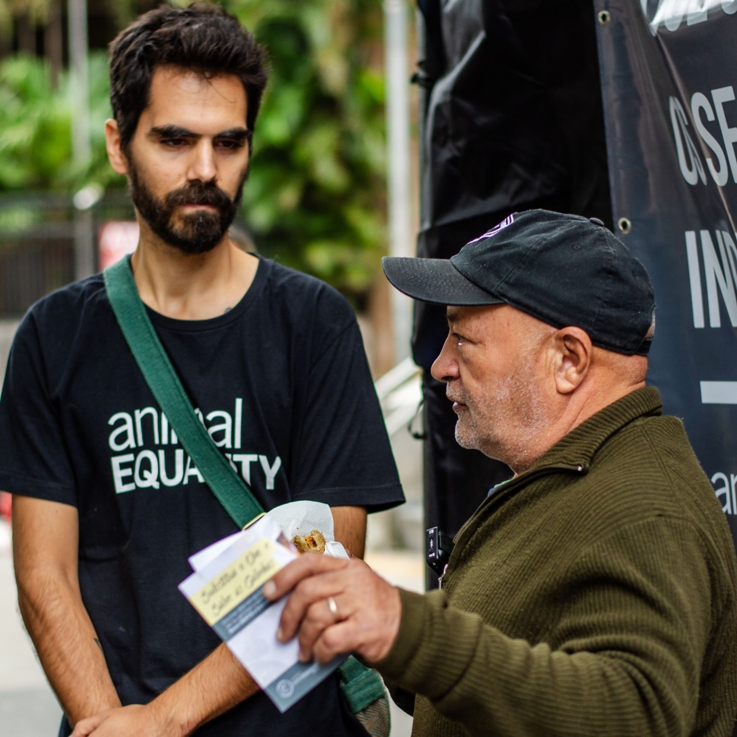 Conscientização em ação de rua do Love Veg