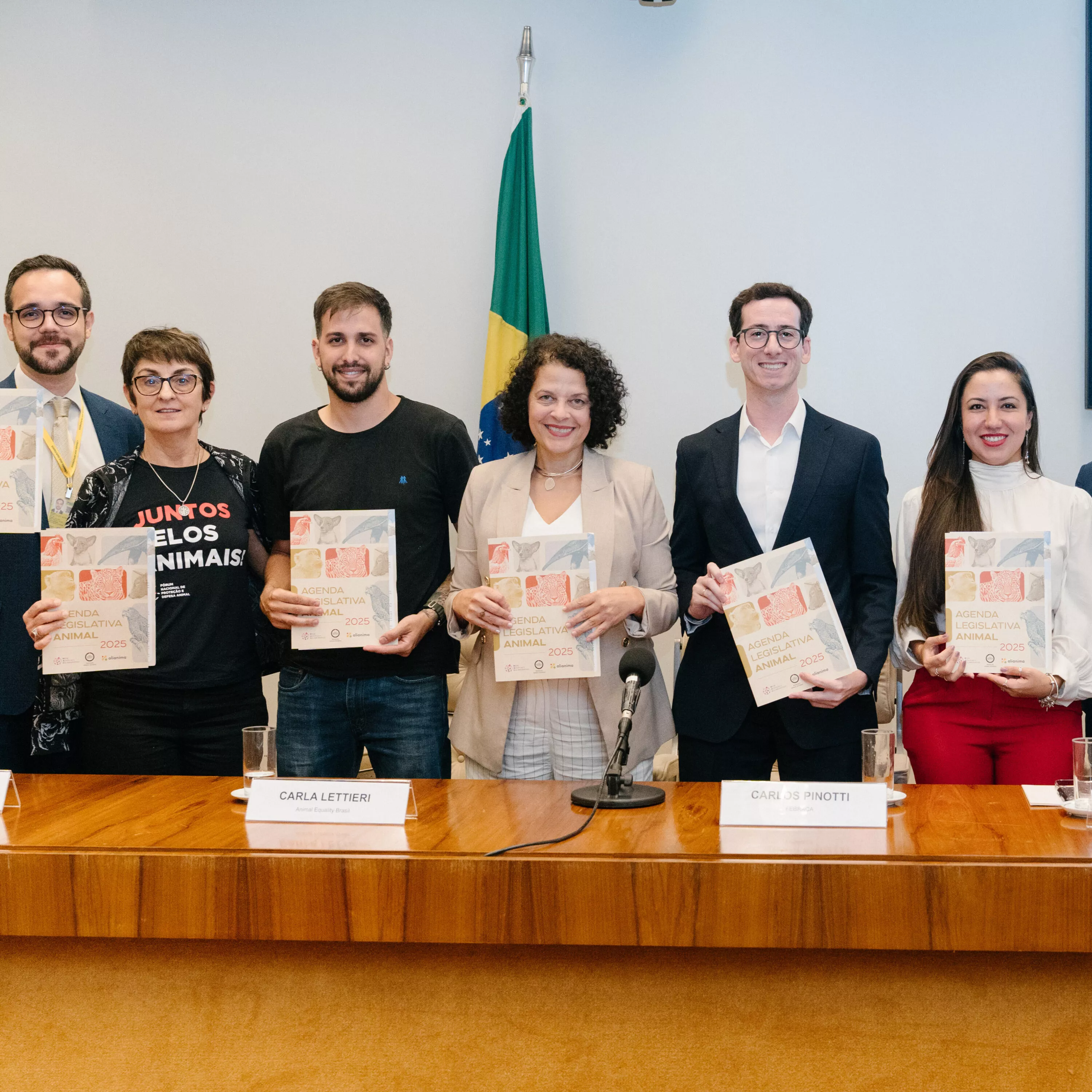 Animal Equality participa do lançamento da Agenda Legislativa Animal em Brasília