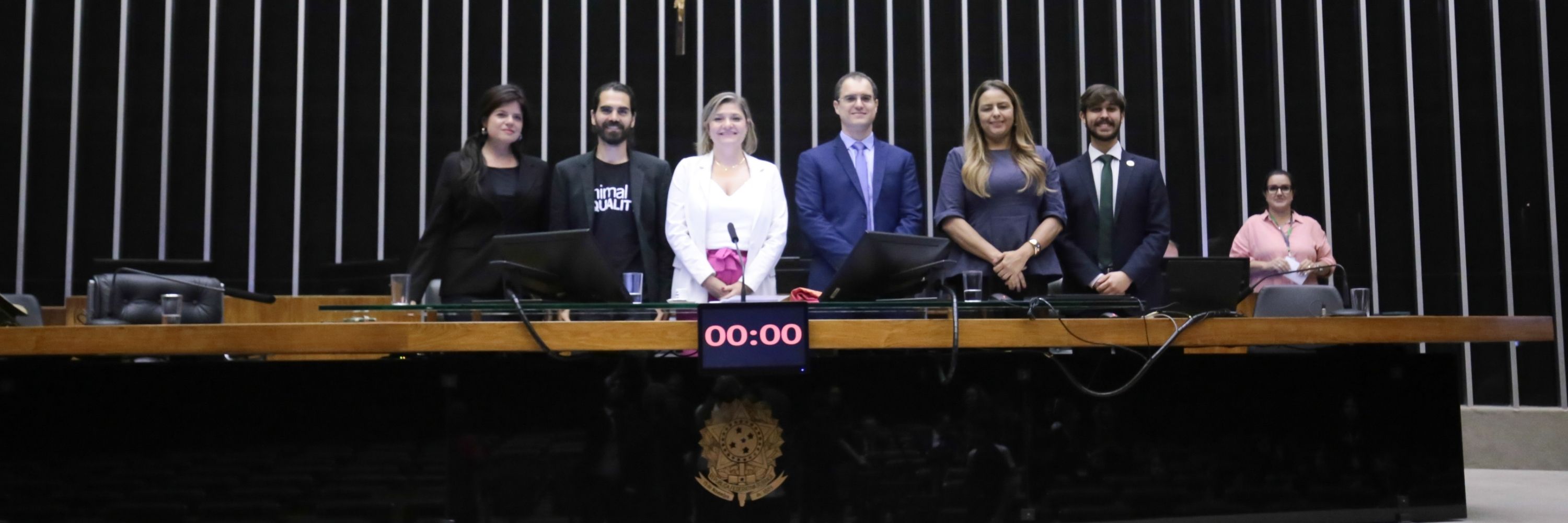 Sessão Solene em homenagem aos Protetores de Animais