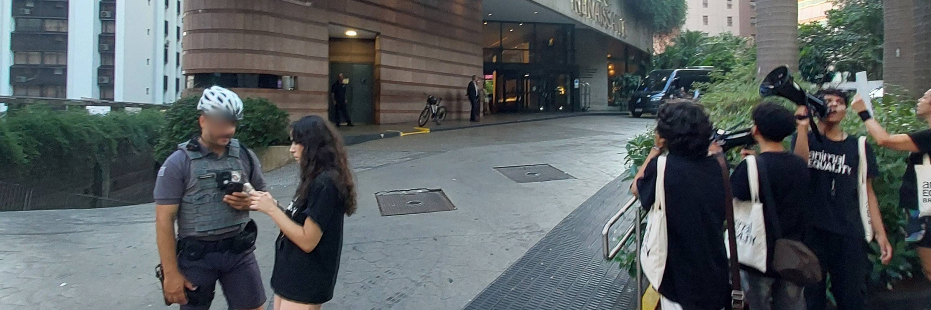 Renaissance tenta intimidar ativistas chamando a polícia